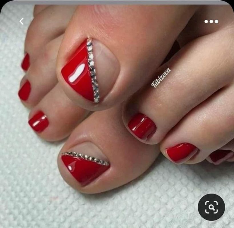 17 Idées de Pédicures Rouges Pour Embellir les Pieds 8 17 Idées de Pédicures Rouges Pour Embellir les Pieds 8