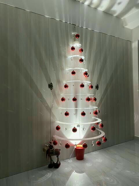 DIY : 25 inspirations pour faire un sapin minimaliste pour Noël 8 DIY : 25 inspirations pour faire un sapin minimaliste pour Noël 8