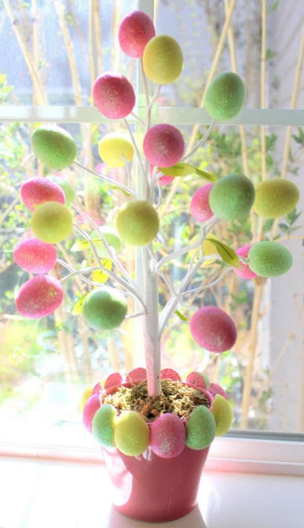 Éblouissez votre Pâques : 17 Décorations DIY à Adopter pour une Fête Inoubliable 6 Arbre d'œufs de Pâques