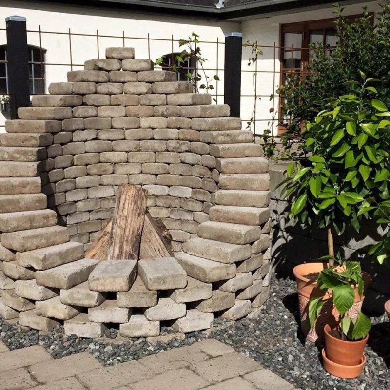 17 Cheminées Extérieures Pour Sublimer Votre Jardin 13 17 Cheminées Extérieures Pour Sublimer Votre Jardin 13