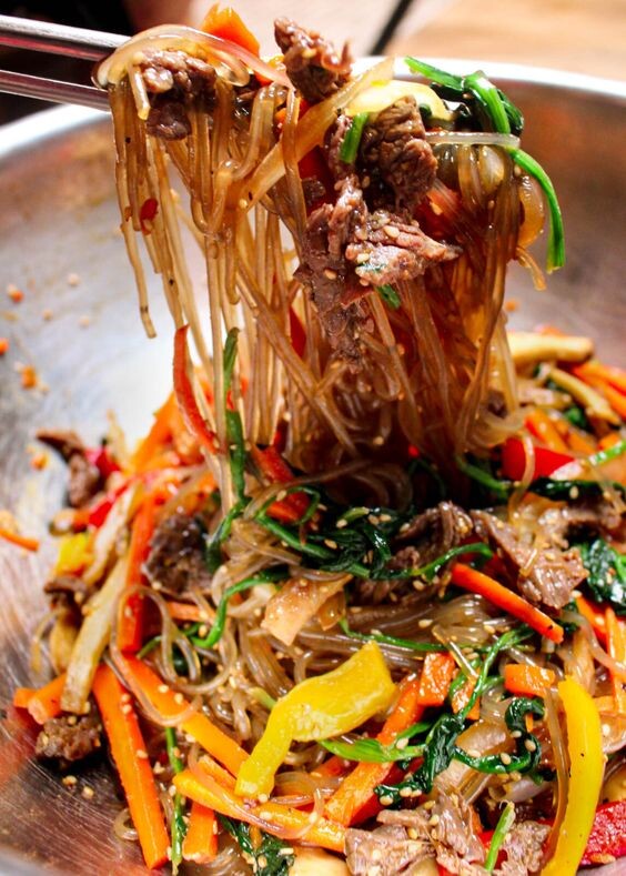 10 Recettes de nouilles coréennes incontournables pour les amateurs de cuisine Asiatique 1 10 Recettes de nouilles coréennes incontournables pour les amateurs de cuisine Asiatique 1