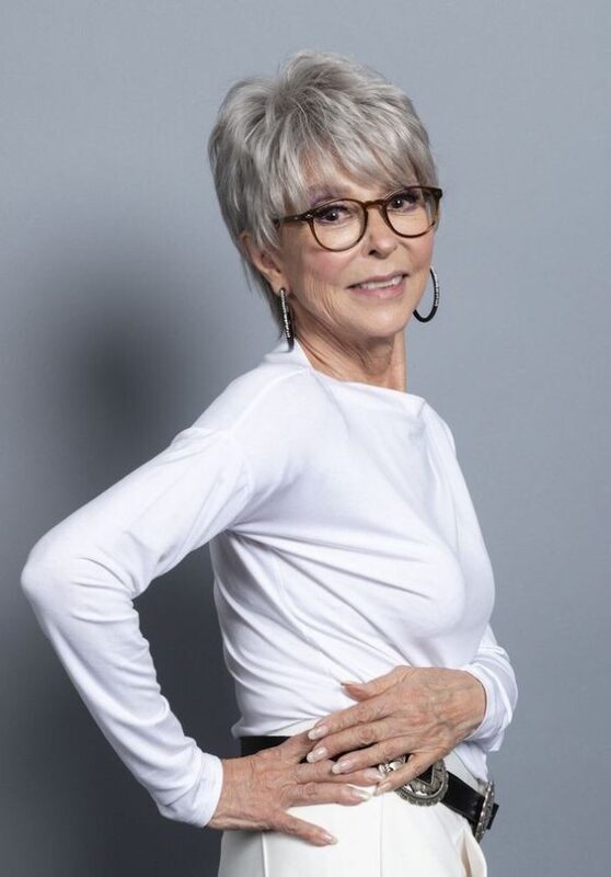 40 Coupes Courtes pour Femme de 60 Ans à Lunettes : Nos 60 Plus Beaux Modèles 30 40 Coupes Courtes pour Femme de 60 Ans à Lunettes : Nos 60 Plus Beaux Modèles 30