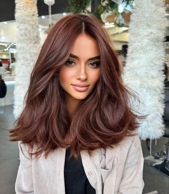 Balayage chocolat : Nos 17 Plus Beaux Modèles & Conseils 2 Balayage chocolat : Nos 17 Plus Beaux Modèles & Conseils 2