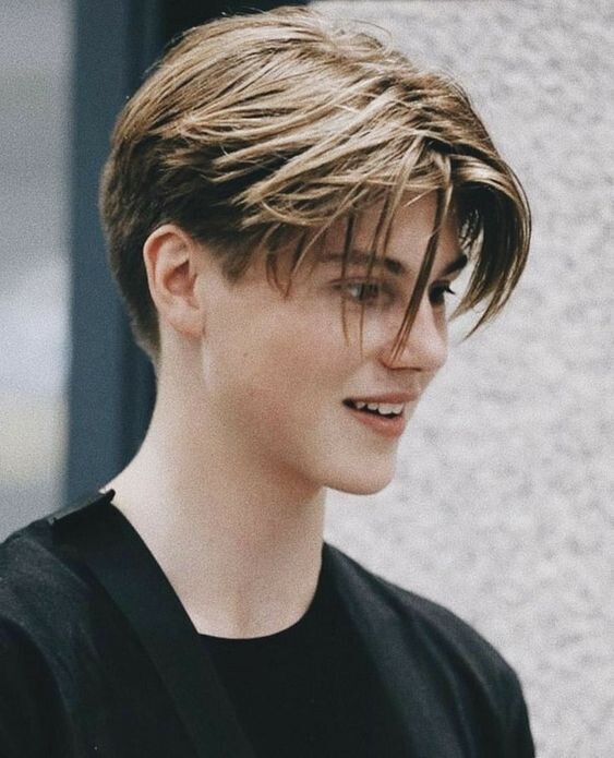 17 coupes de cheveux mi-longs pour hommes à adopter en 2024 11 17 coupes de cheveux mi-longs pour hommes à adopter en 2024 11