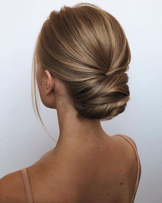 15 Coiffures de mariage avec chignon de mariée 11 15 Coiffures de mariage avec chignon de mariée 11