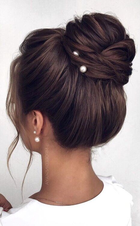 15 Coiffures de mariage avec chignon de mariée 9 15 Coiffures de mariage avec chignon de mariée 9
